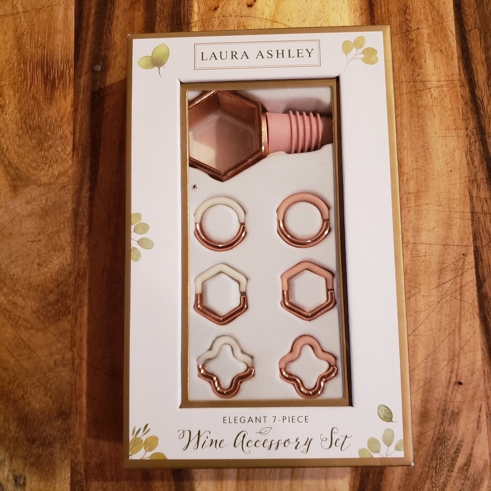 Laura Ashley Elegant 7-Piece Wine Accessory Set